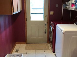 24157 S Iroquois Dr, Channahon, IL 60410