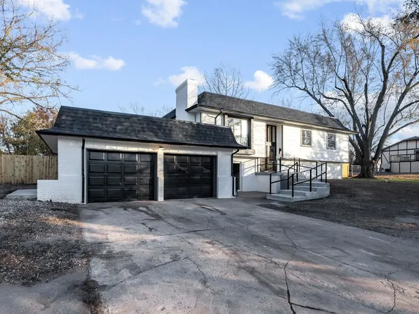 846 N Maize Rd, Wichita, KS 67212