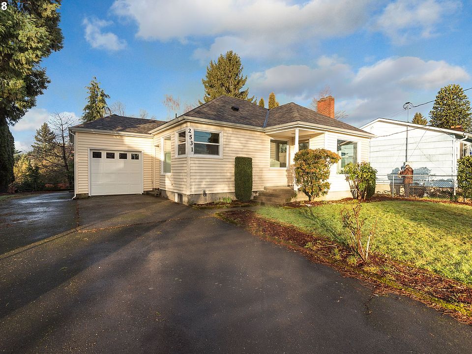 2531 NE 107th Ave, Portland, OR 97220 | Zillow