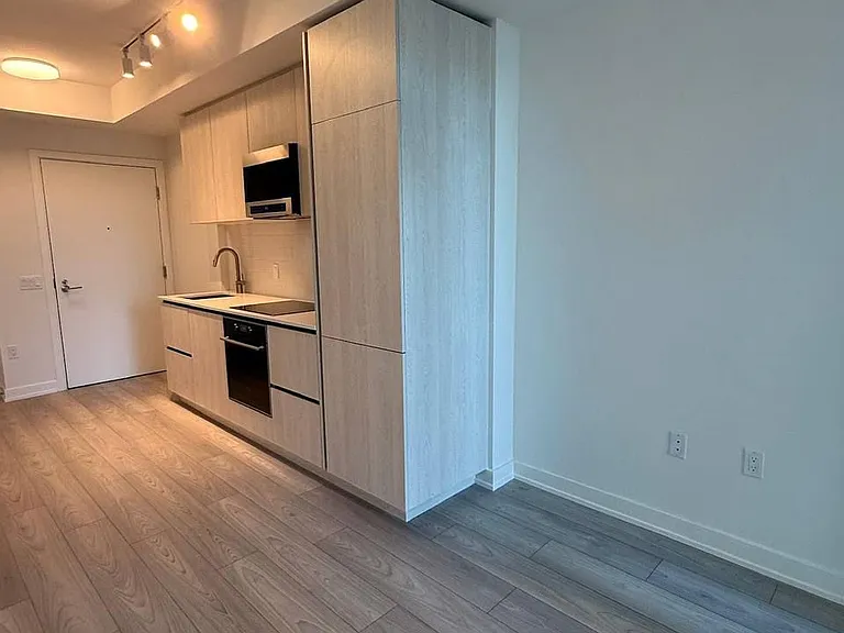 110 Broadway Ave #1313S — Photo 6