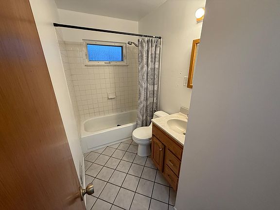 5th image of 5925 Berwyn St