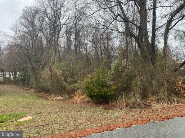 Monument Dr, Montross, VA 22520