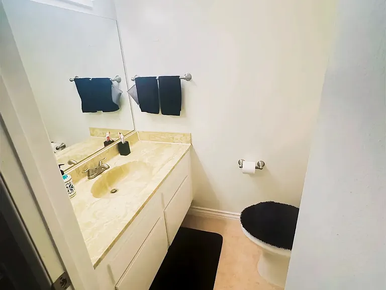 5460 White Oak Ave #C321 — Photo 9