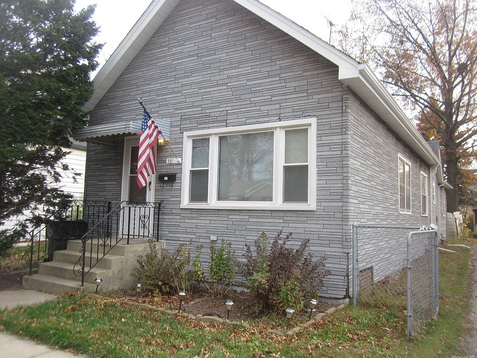Dolton 521 E 144th 002