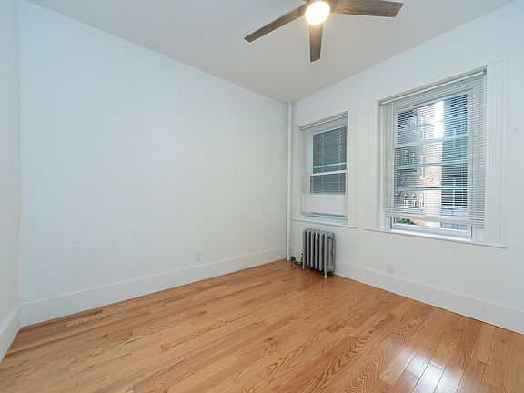 5th image of 22 Westland Ave #1