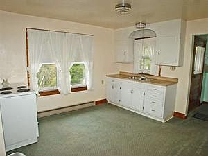 5th image of 34 Petal Ln
