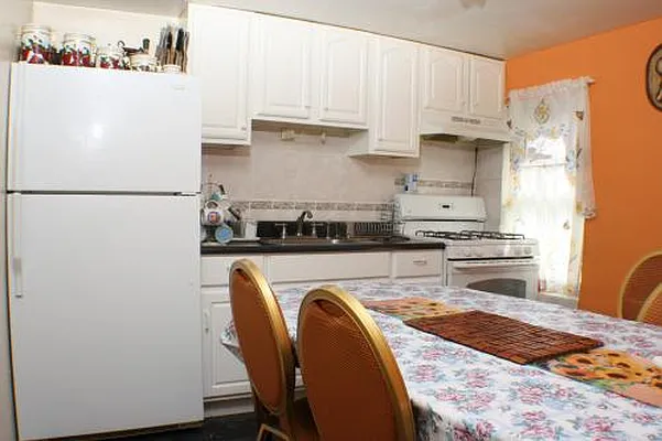 Sold by Fillmore | media 1