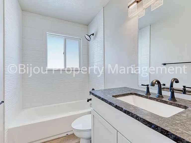 3066 Starlight Cir — Photo 19
