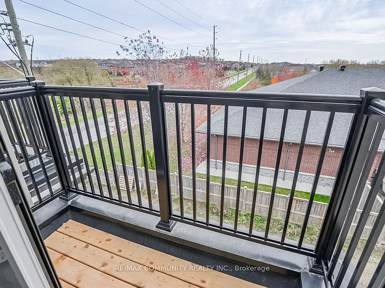 799 Heathrow Path — Photo 40