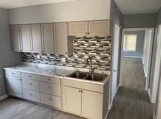 547 N Butrick St UNIT 2, Waukegan, IL 60085