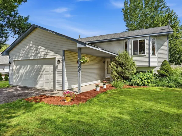 1074 Meadow St, Cologne, MN 55322