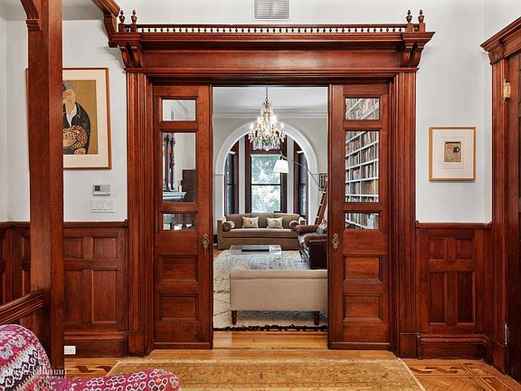 3rd image of 133 W 122nd St