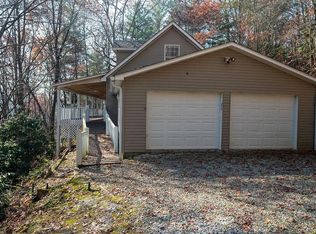 475 Whispering Springs Ln, Topton, NC 28781