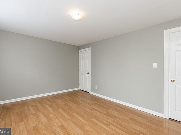 5th image of 111 Birch Ave