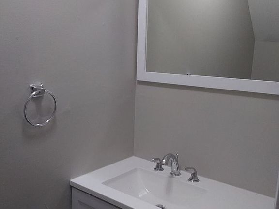 4th image of 163 Wittland Ln