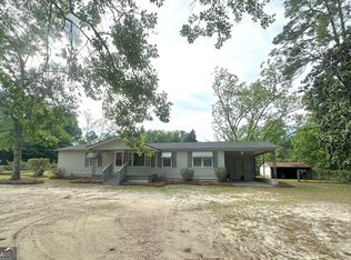 75 N Irwinton Ave, Mc Rae Helena, GA 31037