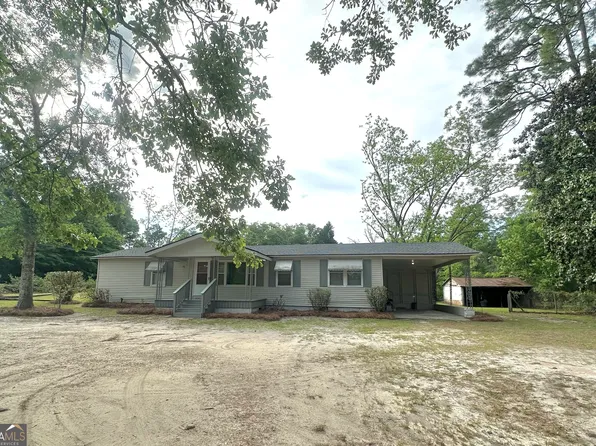 75 N Irwinton Ave, Mc Rae Helena, GA 31037
