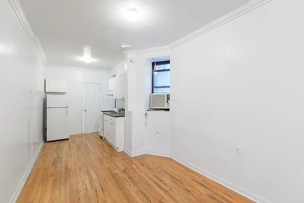 Rented by Bond New York | media 12