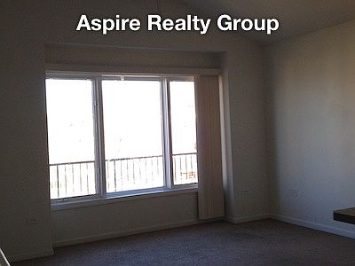 3rd image of 2849 W Polk St #3
