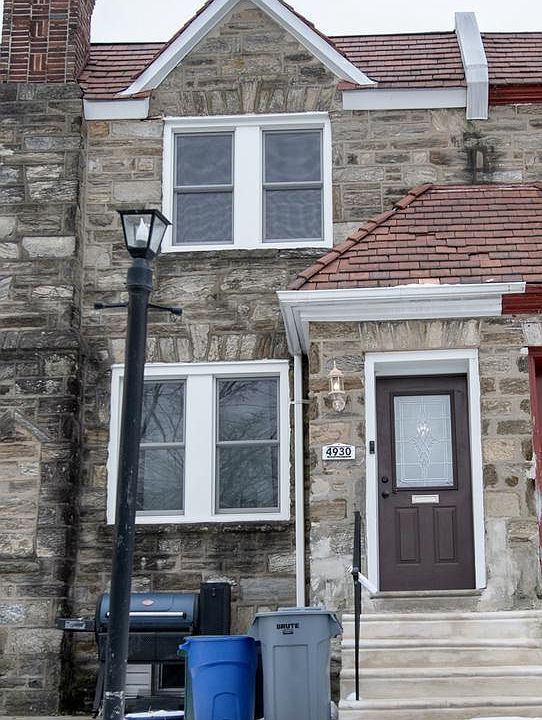1st image of 4930 Pulaski Ave