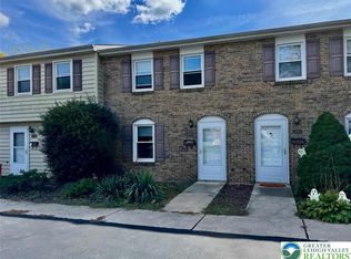 2078 Johnston Dr, Bethlehem, PA 18017