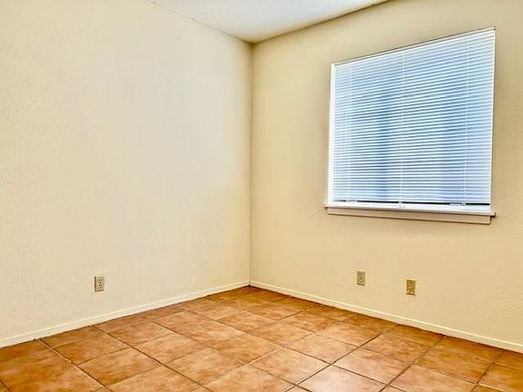 4th image of 2612 Salado St #109