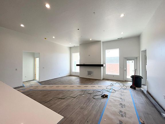 5th image of 3038 Beartrap Canyon Dr