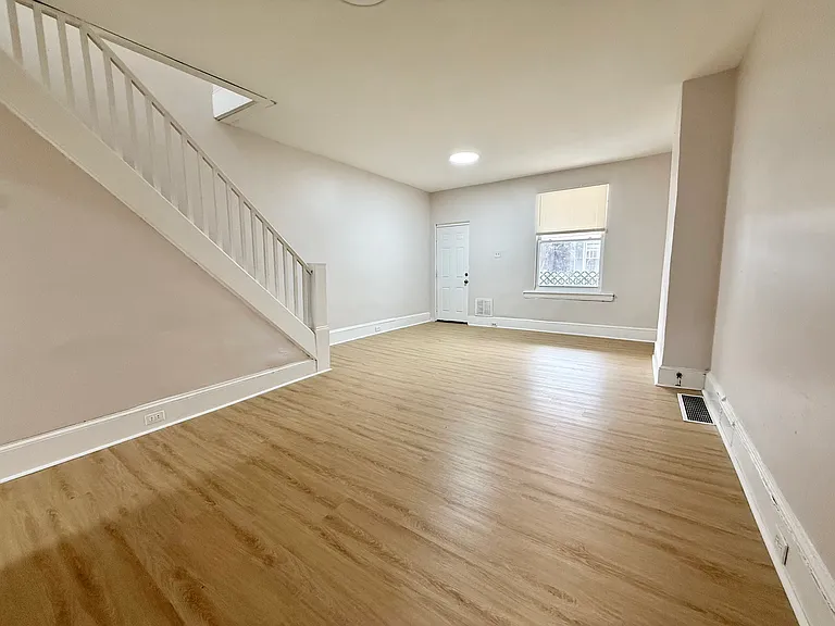 4511 N Colorado St — Photo 5