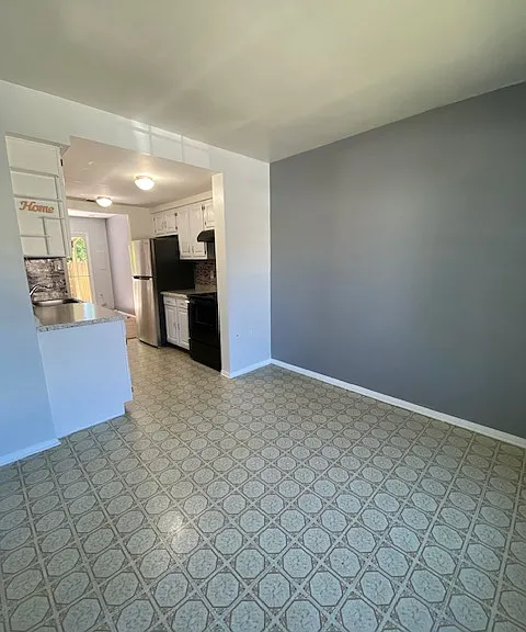 9128 Wharton Ct — Photo 4