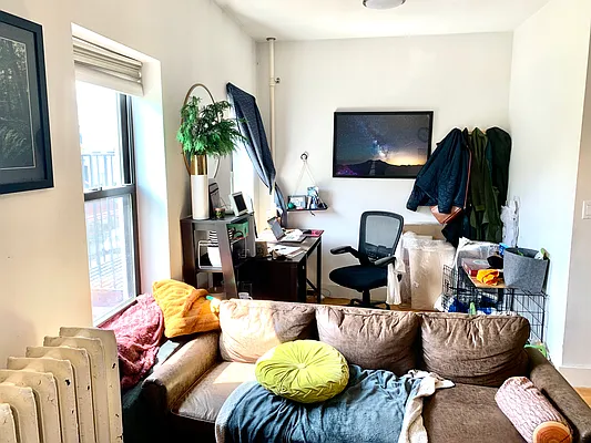 Rented by Nooklyn NYC LLC | media 9