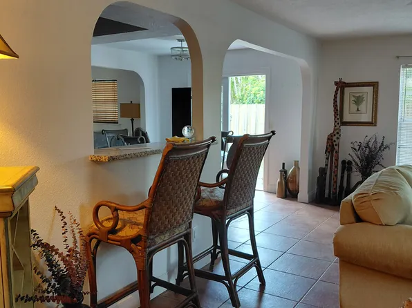 561 Falkland Rd, Venice, FL 34293