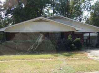 713 Hortense St, Newport, AR 72112