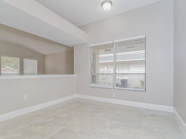 3051 Bloomsbury Dr — Photo 5