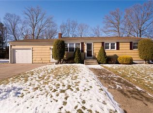 124 Pepin St, West Warwick, RI 02893