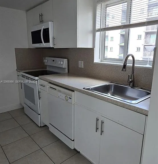 2415 NW 16th Street Rd #315 — Photo 15