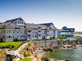 245 Humphrey St UNIT 104, Swampscott, MA 01907