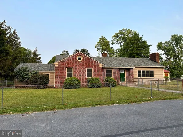 104 Waterview Dr, Laurel, DE 19956