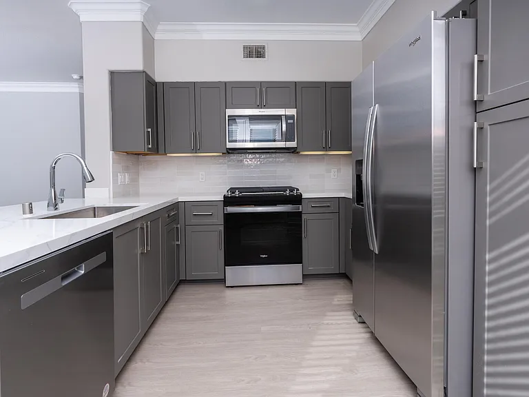Paladia Luxury Apartments — Photo 149