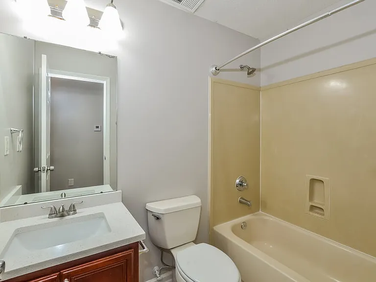 4953 Wemberley Dr — Photo 15