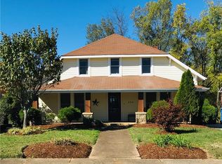 306 East St, North Wilkesboro, NC 28659