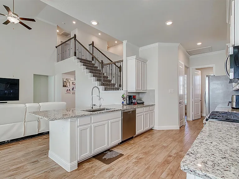 2318 Madera Landing Ln — Photo 4