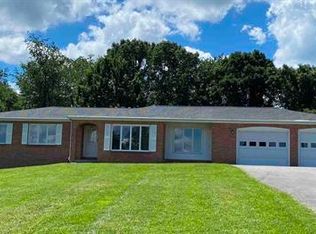 3753 Morehead Ln, Pulaski, VA 24301