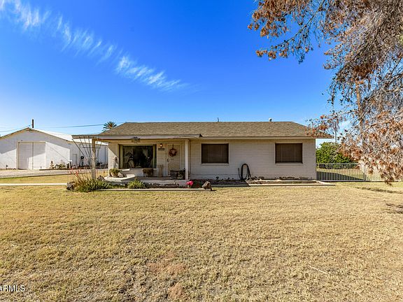 2nd image of 270 N APACHE Road