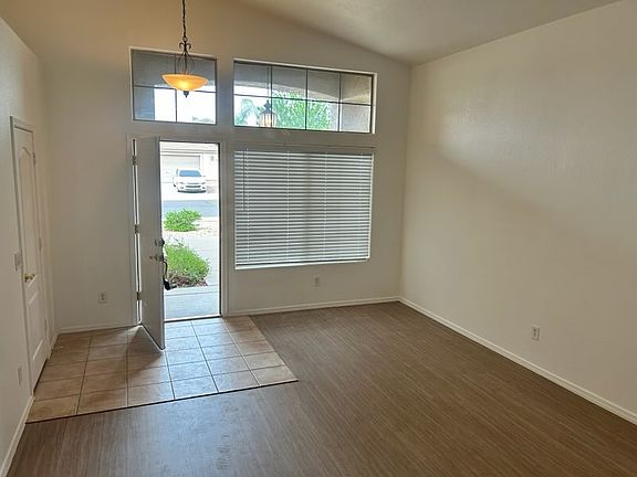 4th image of 10251 E Obispo Ave