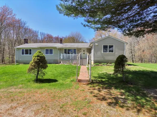 572 Westchester Road, Colchester, CT 06415