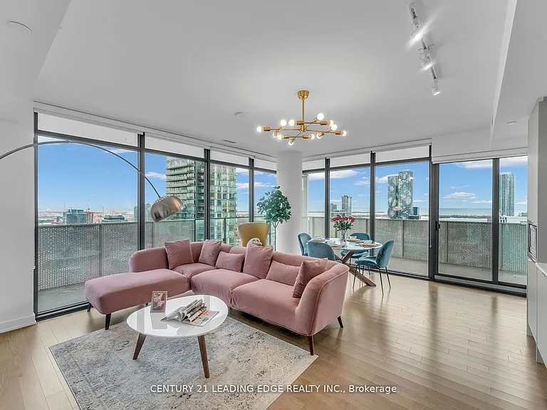 20 Lombard St #3603 — Photo 1