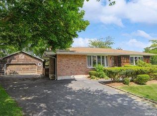 341 Moriches Rd, Saint James, NY 11780