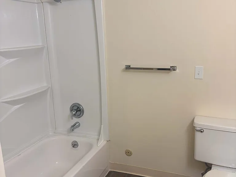 353-359 S White Cloud Dr #4 — Photo 6