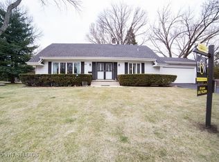 29 Oriole Ct, Naperville, IL 60540