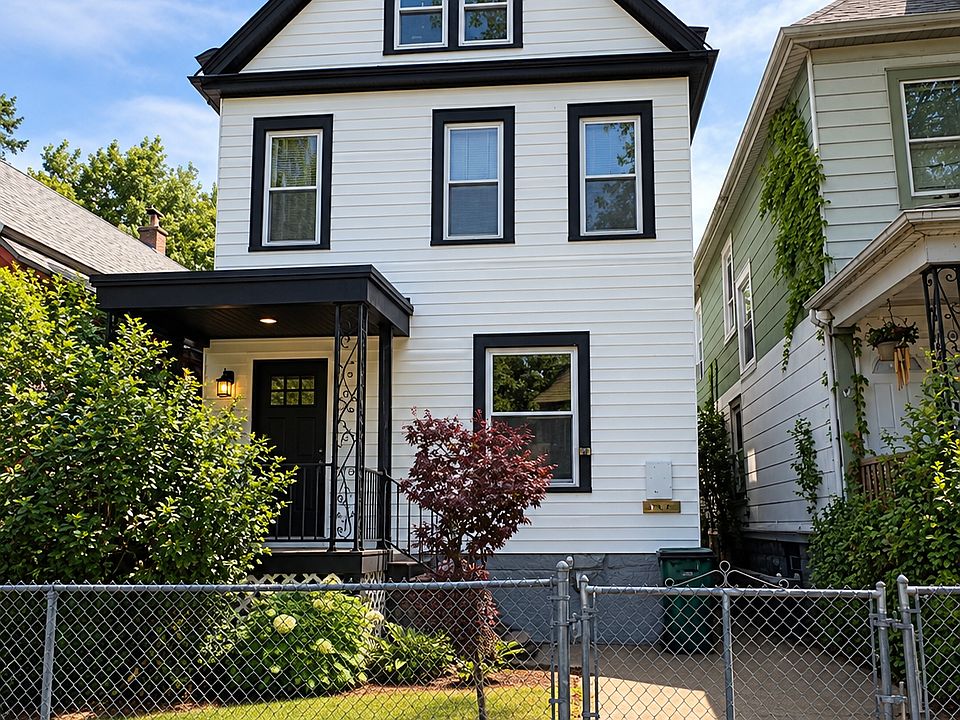 1st image of 115 15th St #1